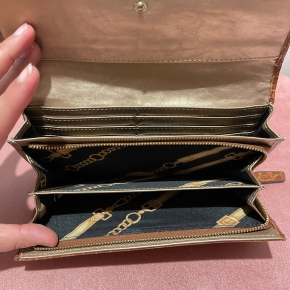 Wallet - Picture 3 of 5